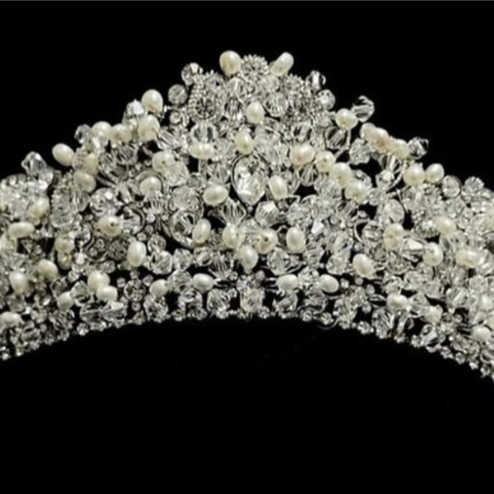 Elegant Silver and White Tiara